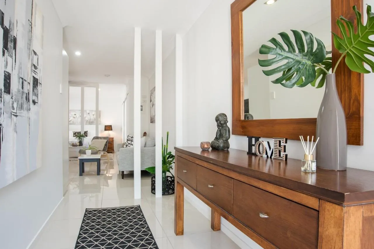 Immaculate Apartment Close To Brisbane City And Airport 0*,